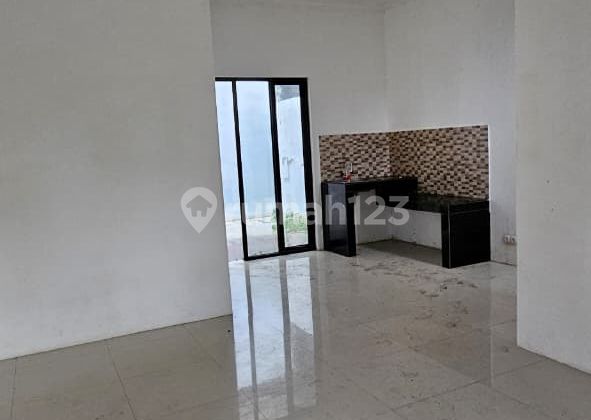 Over Kredit rmh 2lantai 79JT dkt Stasiun di Green Depok Village 2