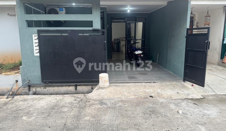 Take Over House near Toll Road 139JT in Tarumajaya Harapan Indah Bekasi 2