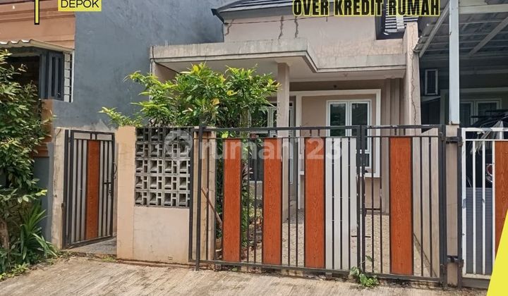 Over Kredit Rmh 79Jt Dkt Alun Alun Gdc di Cluster Hills Residence