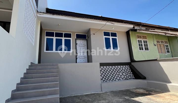 Rumah 1 Lantai di Pine Garden Tiban Baru