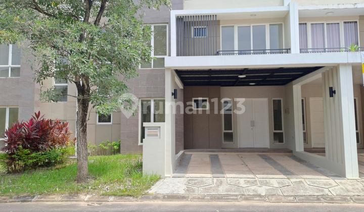 Luxury House Residential Cluster in Orchard Park Batam Centre