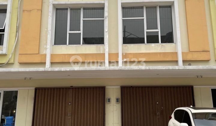 For Quick Sale: Mrs. Row of Shophouses at Arcadia Grande Serpong