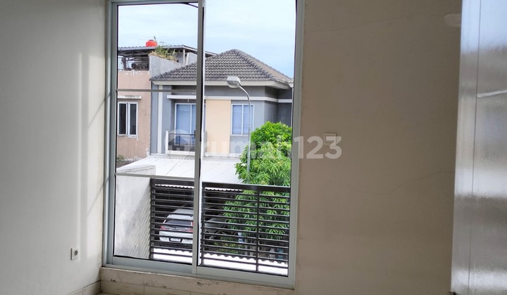 Azalea Gading Serpong 2