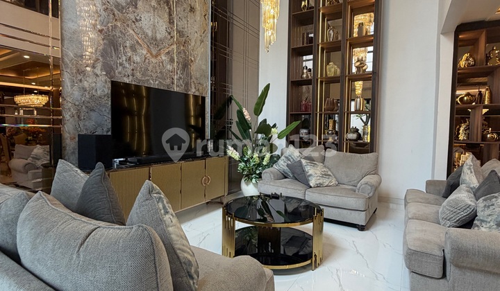 Rumah Mewah American Classic - Foresta Bsd