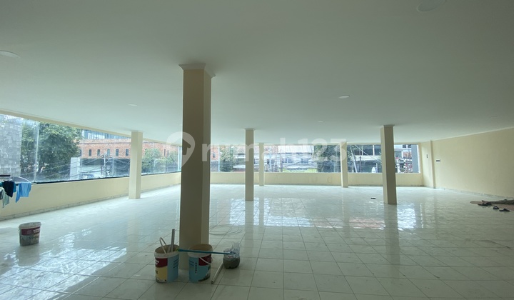 Mini Building 3 LT di Kebayoran Baru Jaksel