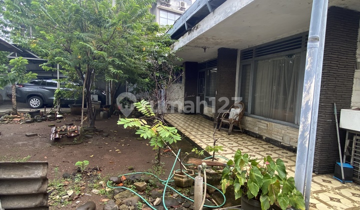Quick Sale! Old House Land Calculation in Tebet, South Jakarta