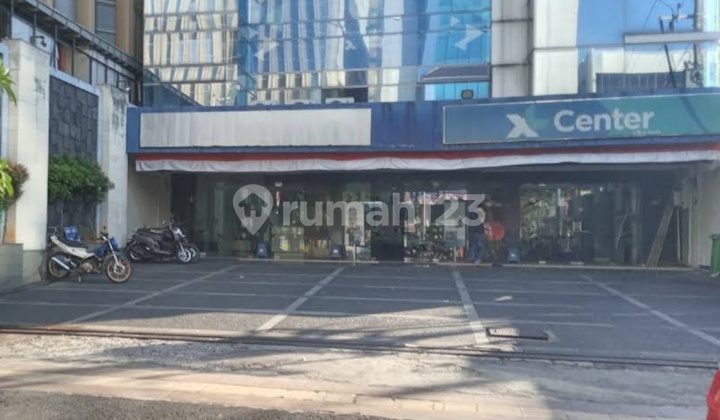 3-Storey Building in the Center of Semarang City 1