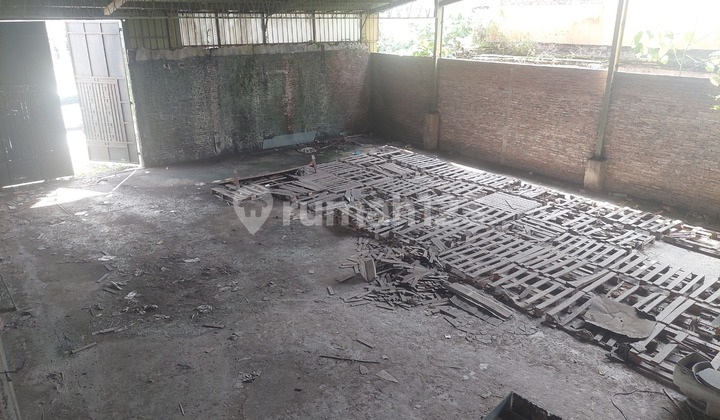 Dijual Gudang di Woltermonginsidi