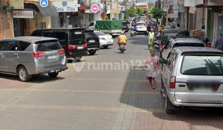 Shop House in Chinatown Semarang 2