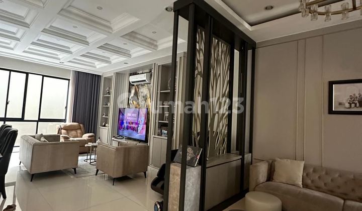 Rumah Mewah Pakuwon Indah - The Mansion Full Furnished 2