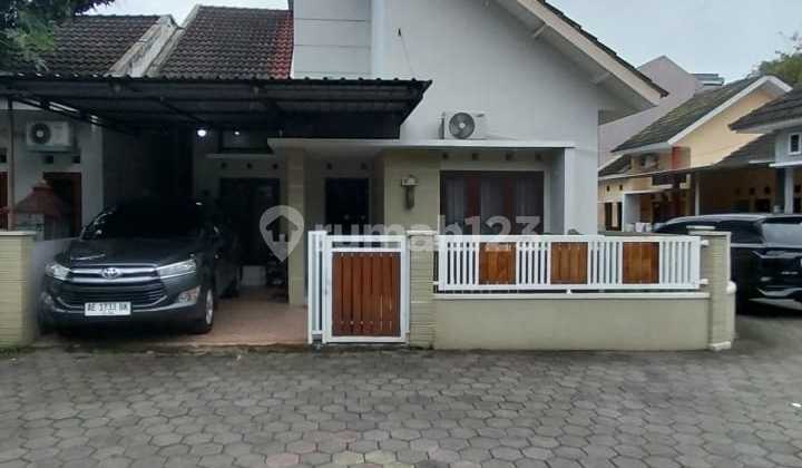 For Sale Semi-Furnished Minimalist Modern House, Good House Certificate (SHM) in Dead End Alley, 55285, Mlati