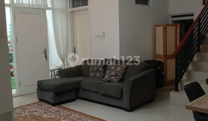 Di Jual Rumah Area Kawaluyaan 3 Lantai SHM 2