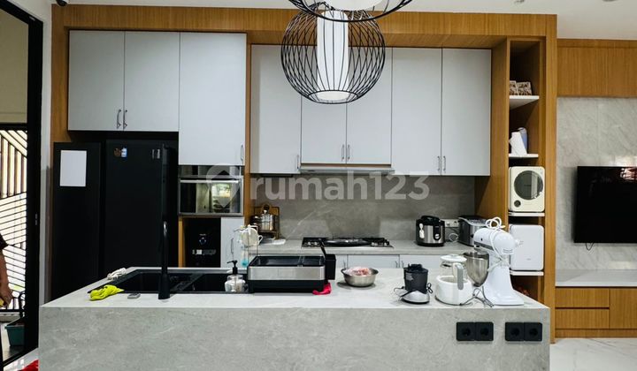 Hoek House 2.5 Floors, Asia Green Lake City Cluster