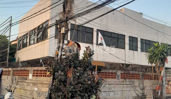 Rumah Kost/mess Karyawan, Sertifikat Shm, Luas, Kemandoran  2