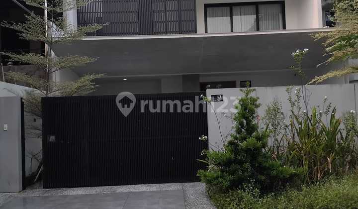 Luxury South-Facing House in Elang Laut, Pantai Indah Kapuk Luxury South-Facing House in Elang Laut, Pantai Indah Kapuk