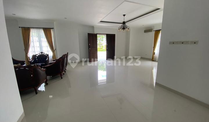 Dijual Rumah Tingkat Terawat di Kemanggisan Jakarta Barat 2