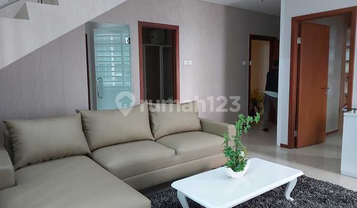 For Rent: Thamrin Residence Apartment, Premiere Loft Type, 3Br+1 Converted to 2Br+1