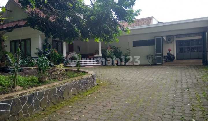 Rumah Besar 1.041M² Sirnagalih Bandung-Mewah Lengkap & Asri,