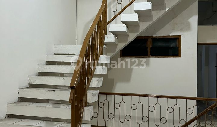 Rumah Usaha di Jl. Tengku Umar MEDAN- Cocok Buat Bos Masa Depan! 2