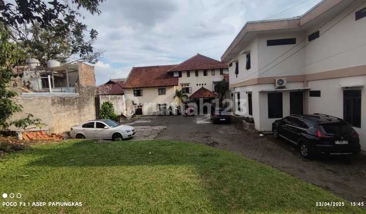 Luxury Large Boarding House in Cipedes Tengah Bandung - A Must-See for Investors Luxury Large Boarding House in Cipedes Tengah Bandung - A Must-See for Investors