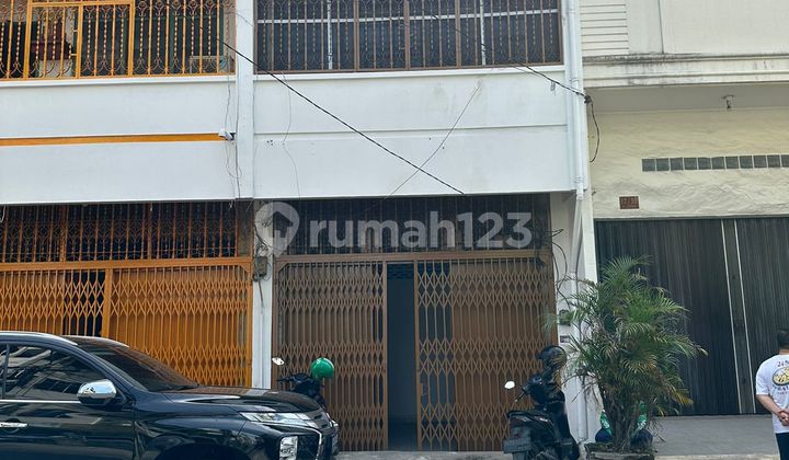 Rumah Usaha di Jl. Tengku Umar MEDAN- Cocok Buat Bos Masa Depan!