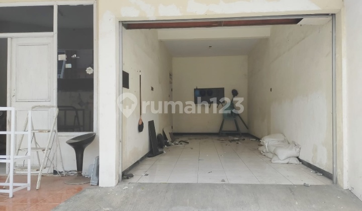 Disewakan Rumah di Babatan Pantai 2