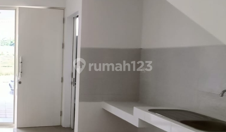 Disewakan Rumah Minimalis di Royal Residence