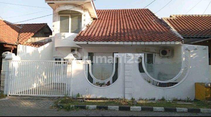 Disewakan Rumah di Babatan Pratama 1