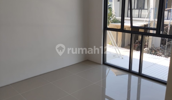For Rent House In Royal Residence 2