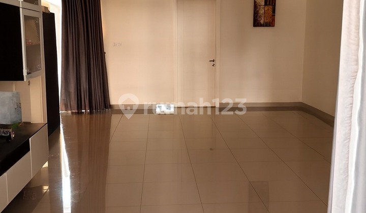 Hunian 2 Lantai Lokasi Strategis. Cluster Flamingo The Spring Gading Serpong Rumah