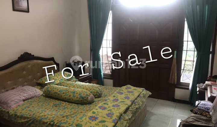 Rumah di Pusat Kota Cocok untuk. Resto/Cafe 2