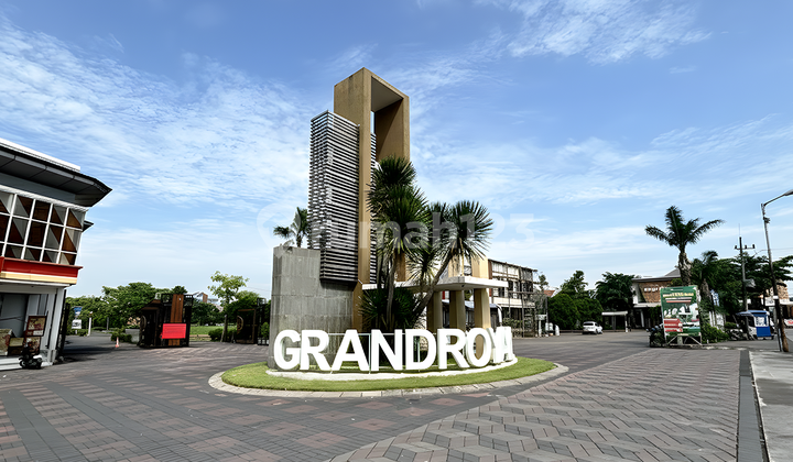 Grand Royal Regency 1