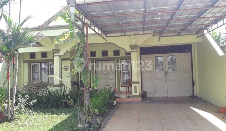 Rumah Mewah Dekat Pusat Kota Ada Kebun Dan Kolam Di Kota Sukabumi