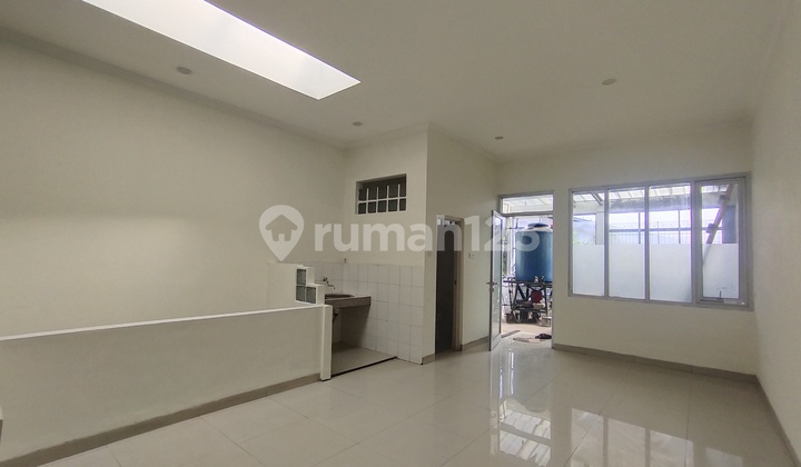 For Rent Ready-to-Use Shop House Kopo Tki Bandung 2