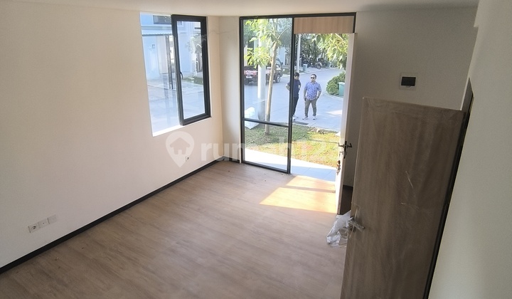 Siap Huni Rumah 2 Lantai di Rolling Hills Karawang 2