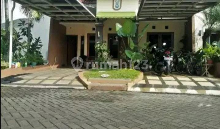 Ready-to-Live House Banyumanik, Graha Estetika 1