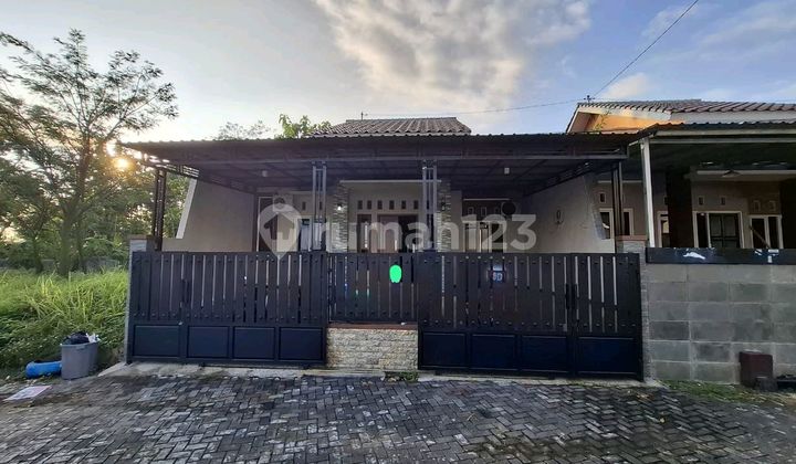 Rumah Dijual Ditembalang,Cemara Residen Cluster 1