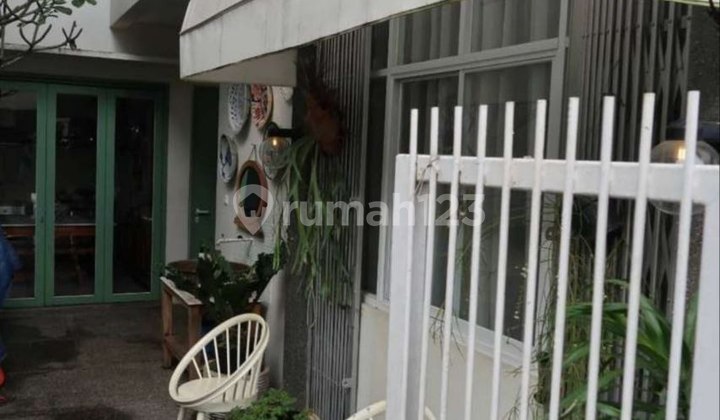 Rumah Asri 2 Lantai di Bukit Dago Kota Bandung 2