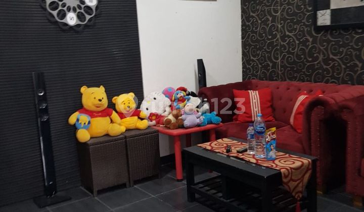 Rumah Minimalis 2 Lantai Dalam Komplek Gegerkalong