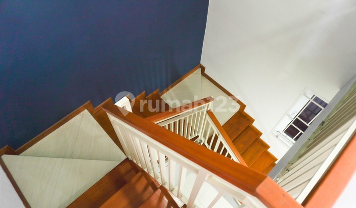 New Minimalist House Ready to Occupy Soekarno Hatta Wing 2