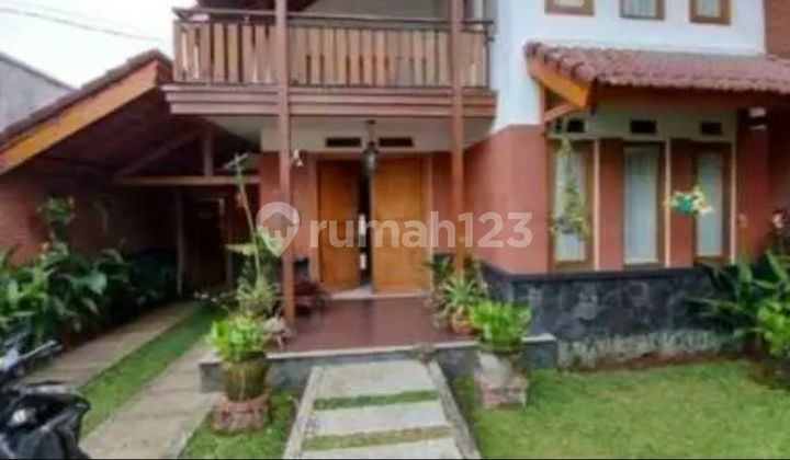 Artistic House in a Beautiful Environment at Setiabudi Regency Artistic House in a Beautiful Environment at Setiabudi Regency