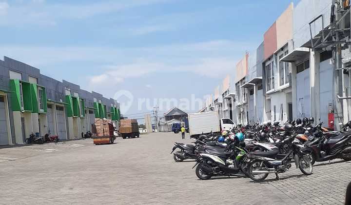 Warehouse for Sale Dascoland Location Manyar Gresik