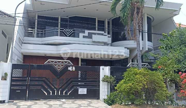 For Sale By Auction House Location Genteng Surabaya