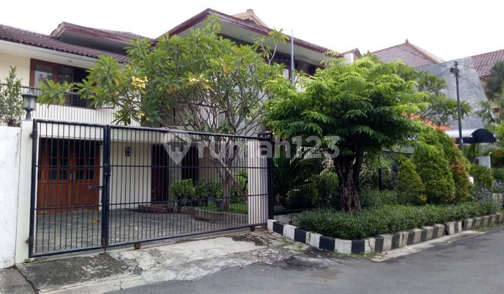Dijual Rumah Mewah Lokasi Margoeejo Surabaya 2