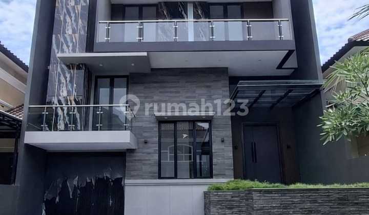 Dijual Eumah Lokasi Citraland Surabaya