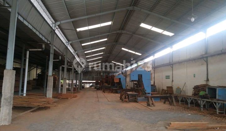 Warehouse for Rent Ready for Use on Jl. Mayjend Sungkono, Gresik