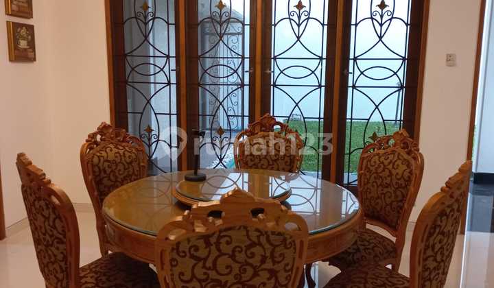 Disewakan Rumah di Villa Bukit Regency Pakuwon Indah