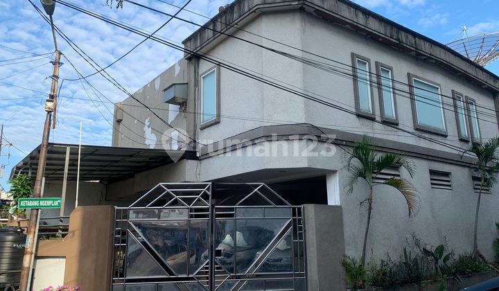 Dijual Rumah Hook Di Ngemplak Ketabangtengah Kota Sby Strategis Siap Huni Dan Furnish