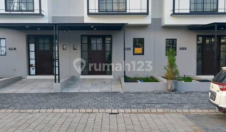 For Rent House in Graha Natura Dandelion West Surabaya 1