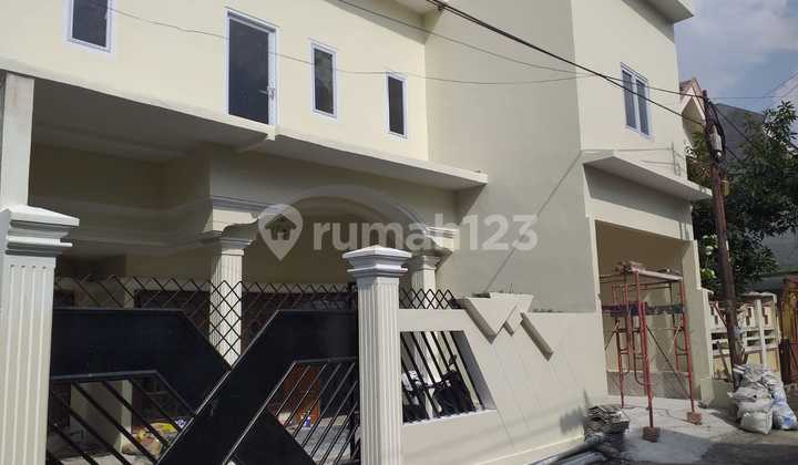 Dijual Rumah 2 Lantai Darmo Permai Utara  2
